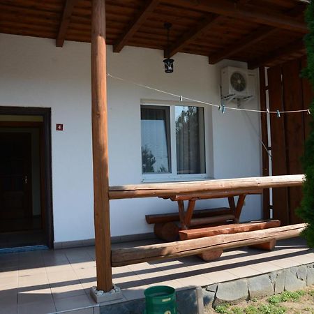Hôtel Trembita à Khoust Extérieur photo