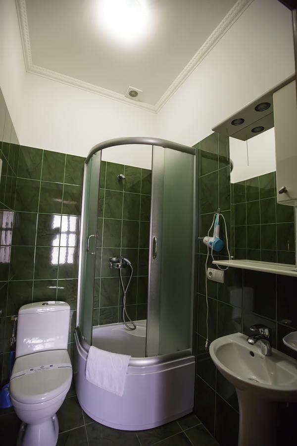 Hôtel Trembita à Khoust Extérieur photo